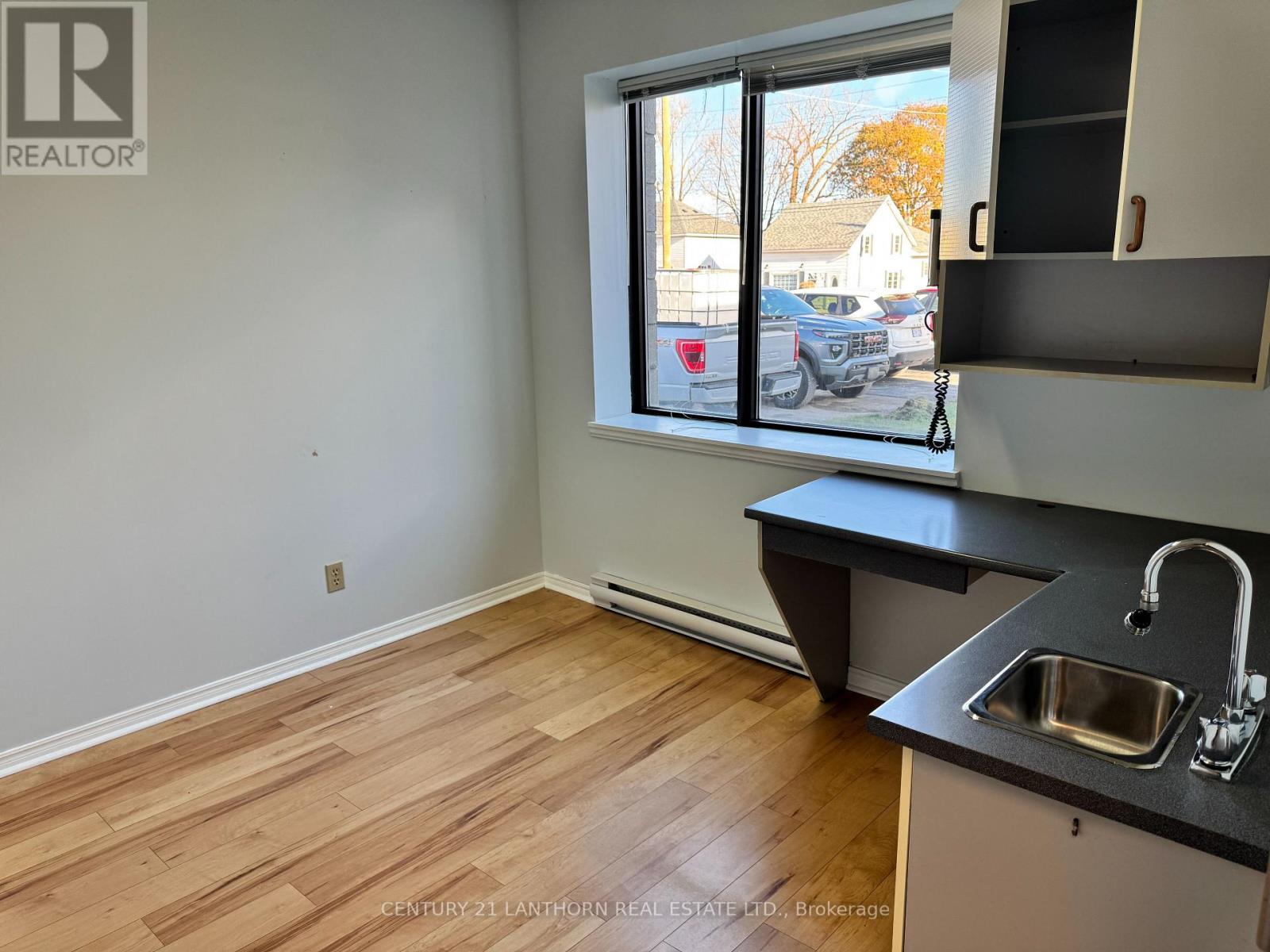 8 - Unit 8 - 389 Picton Main Street, Prince Edward County, Ontario  K0K 2T0 - Photo 20 - X12565444