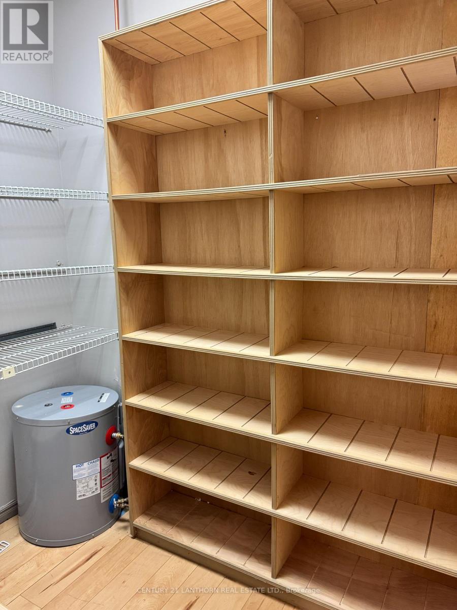 8 - Unit 8 - 389 Picton Main Street, Prince Edward County, Ontario  K0K 2T0 - Photo 11 - X12565444