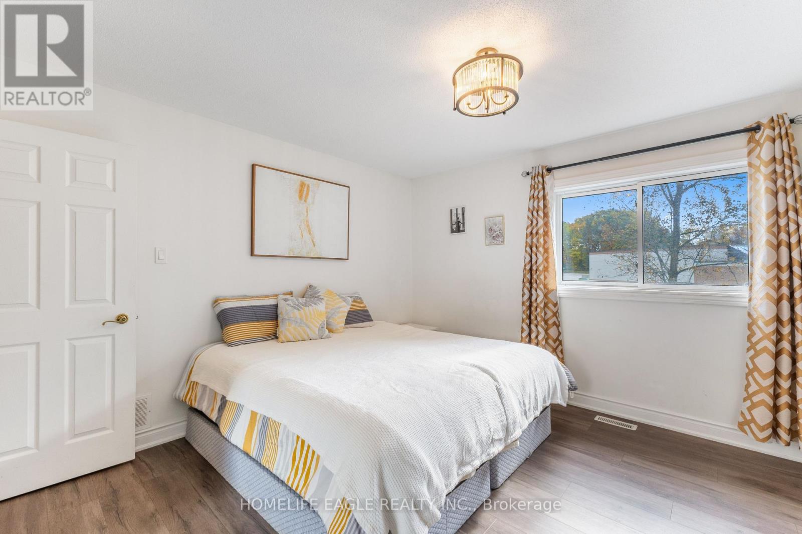 17 Beckett Avenue, East Gwillimbury, Ontario  L9N 1E6 - Photo 10 - N12539322