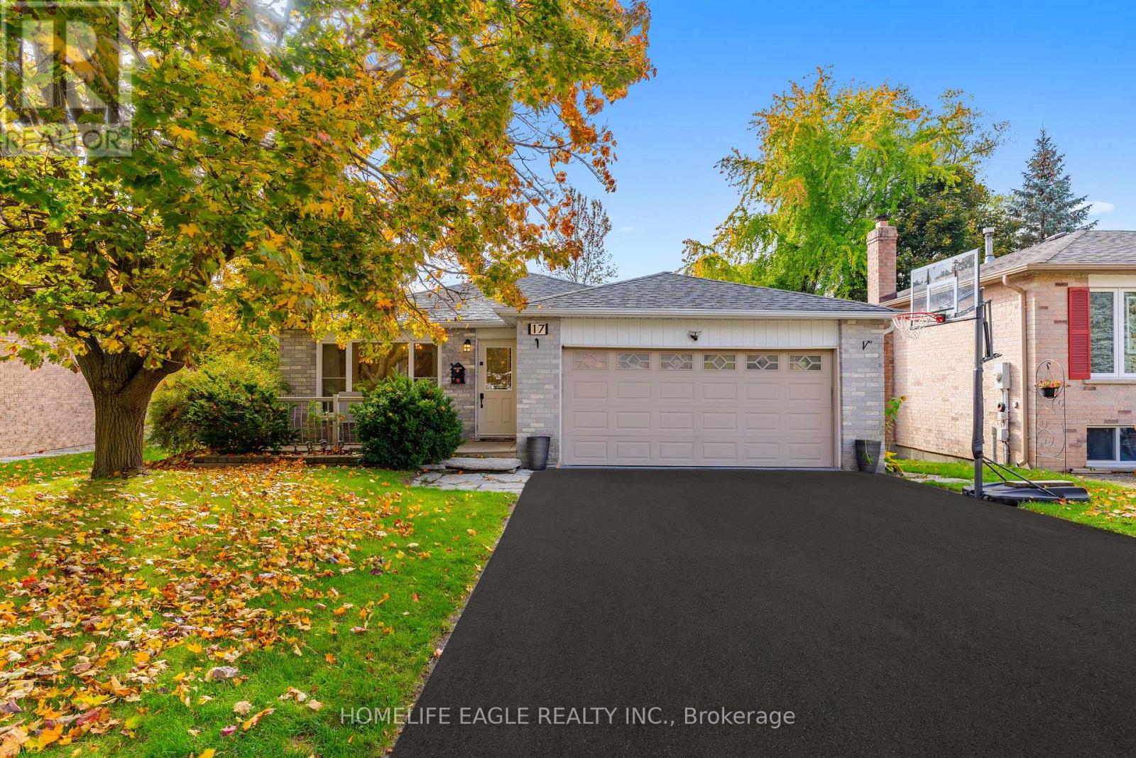 17 BECKETT AVENUE, East Gwillimbury, Ontario