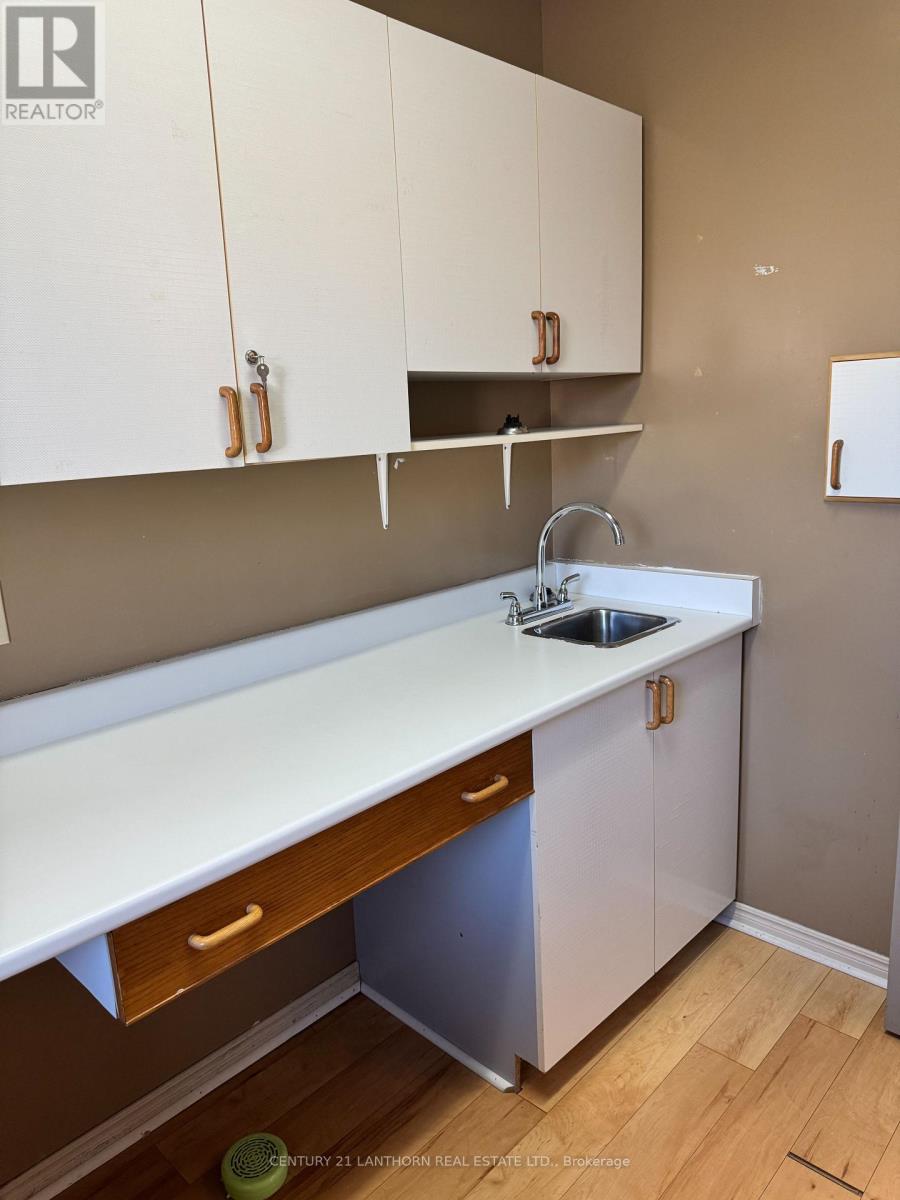 8 - Unit 8 - 389 Picton Main Street, Prince Edward County, Ontario  K0K 2T0 - Photo 18 - X12565444