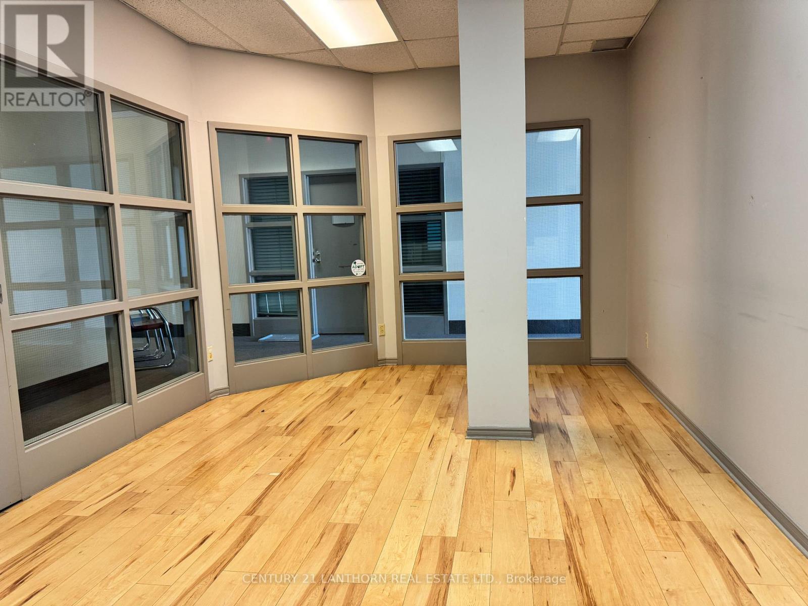 8 - Unit 8 - 389 Picton Main Street, Prince Edward County, Ontario  K0K 2T0 - Photo 29 - X12565444