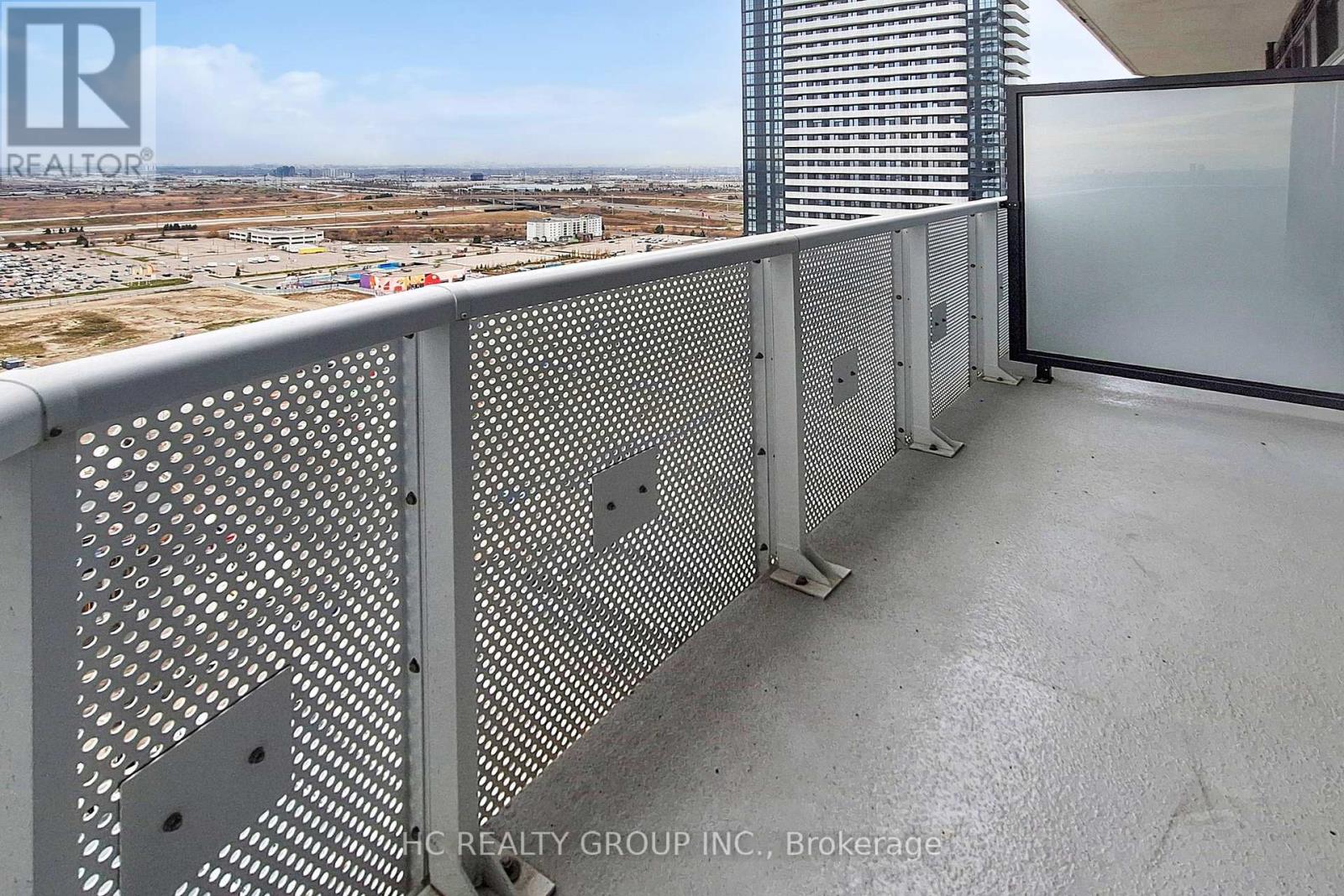 2710 - 8 Interchange Way, Vaughan, Ontario  L4K 0R2 - Photo 15 - N12577640