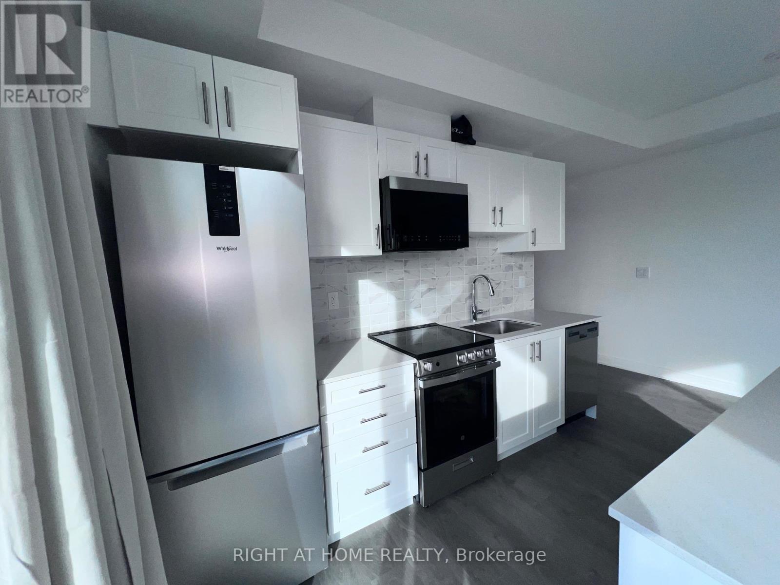 A215 - 705 Davis Drive, Newmarket, Ontario  L3Y 0J1 - Photo 14 - N12577684