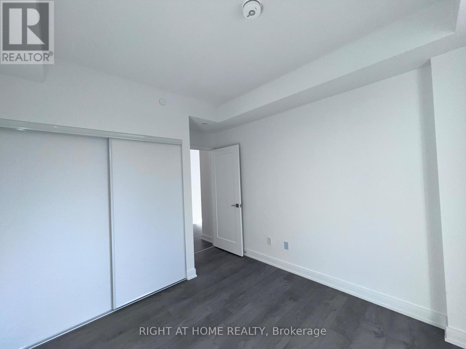 A215 - 705 Davis Drive, Newmarket, Ontario  L3Y 0J1 - Photo 18 - N12577684