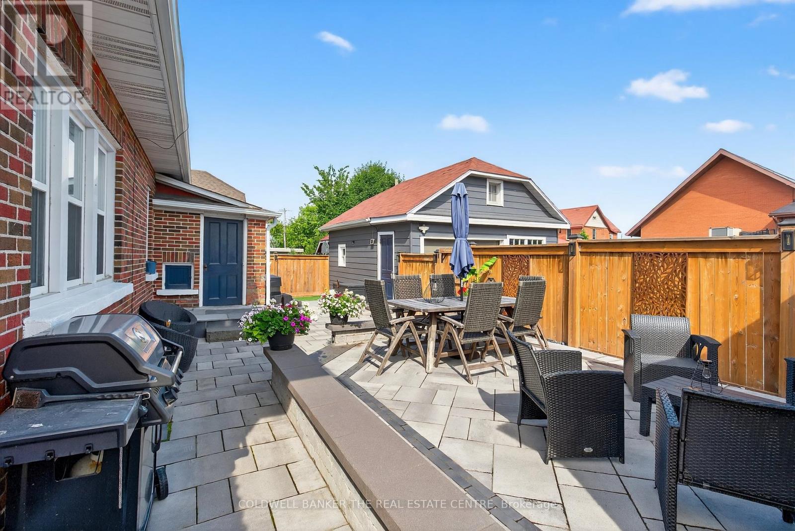 190 Royal St Royal Street N, Gravenhurst, Ontario  P1P 1H5 - Photo 37 - X12505560