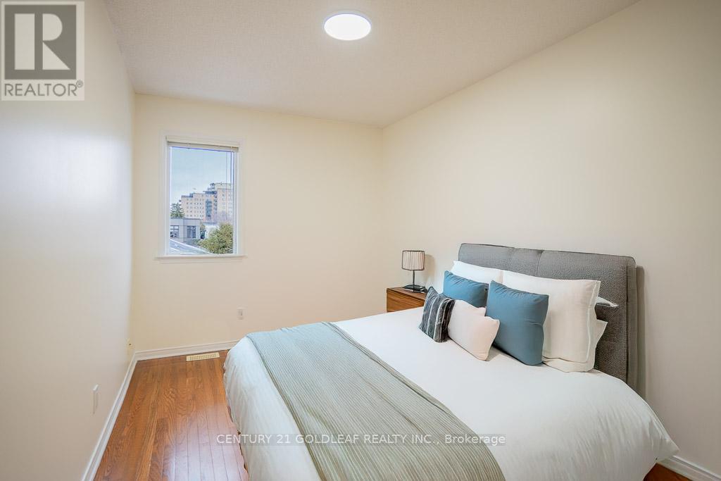 4 Schoolhouse Private, Ottawa, Ontario  K1M 2J5 - Photo 25 - X12577276