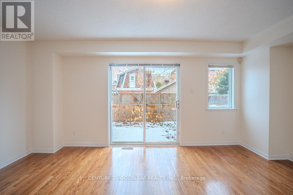 4 Schoolhouse Private, Ottawa, Ontario  K1M 2J5 - Photo 33 - X12577276