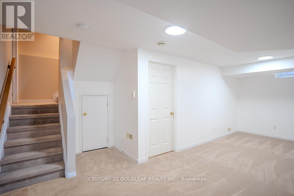 4 Schoolhouse Private, Ottawa, Ontario  K1M 2J5 - Photo 37 - X12577276