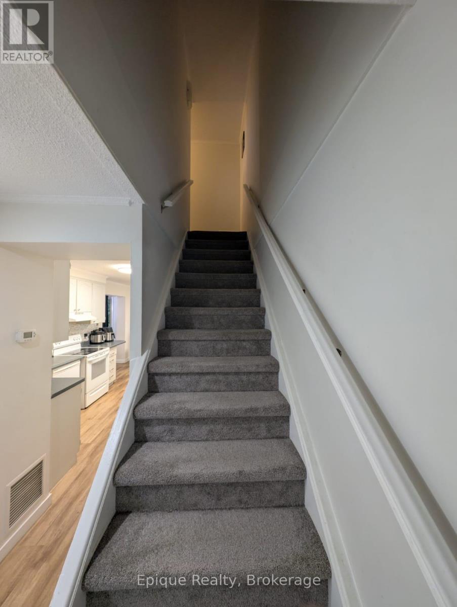 9 - 30 Green Valley Drive, Kitchener, Ontario  N2P 1G8 - Photo 13 - X12433471