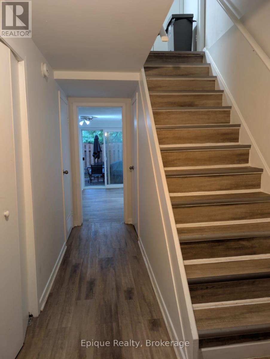 9 - 30 Green Valley Drive, Kitchener, Ontario  N2P 1G8 - Photo 9 - X12433471