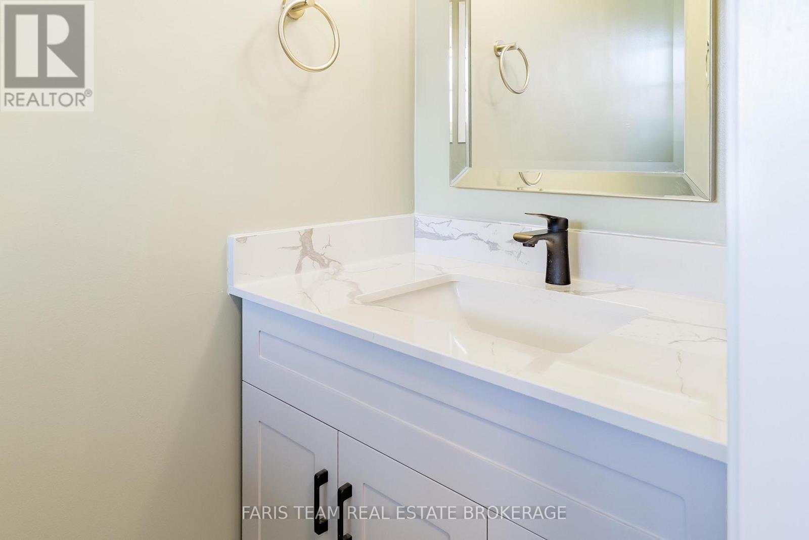 197 Dunsmore Lane, Barrie (Georgian Drive), Ontario L4M 6Z8 - Photo 11 - S12577696