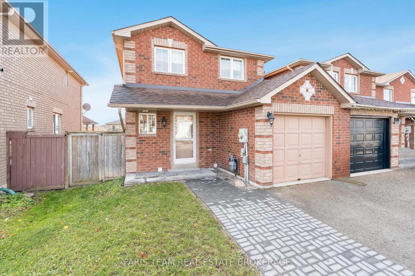 197 Dunsmore Lane, Barrie (Georgian Drive), Ontario L4M 6Z8 - Photo 2 - S12577696