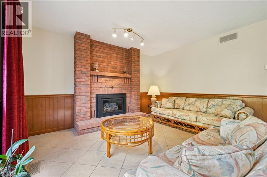 172 Mayberry Court, Waterloo, Ontario  N2K 3K2 - Photo 17 - 40781283