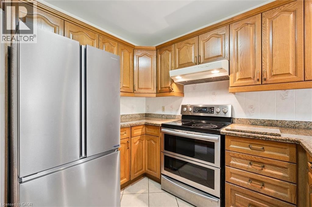 172 Mayberry Court, Waterloo, Ontario  N2K 3K2 - Photo 13 - 40781283