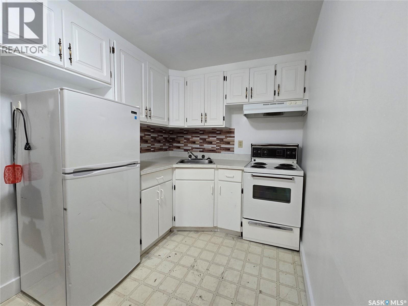 1310 G Avenue N, Saskatoon, Saskatchewan  S7L 2A7 - Photo 22 - SK024720