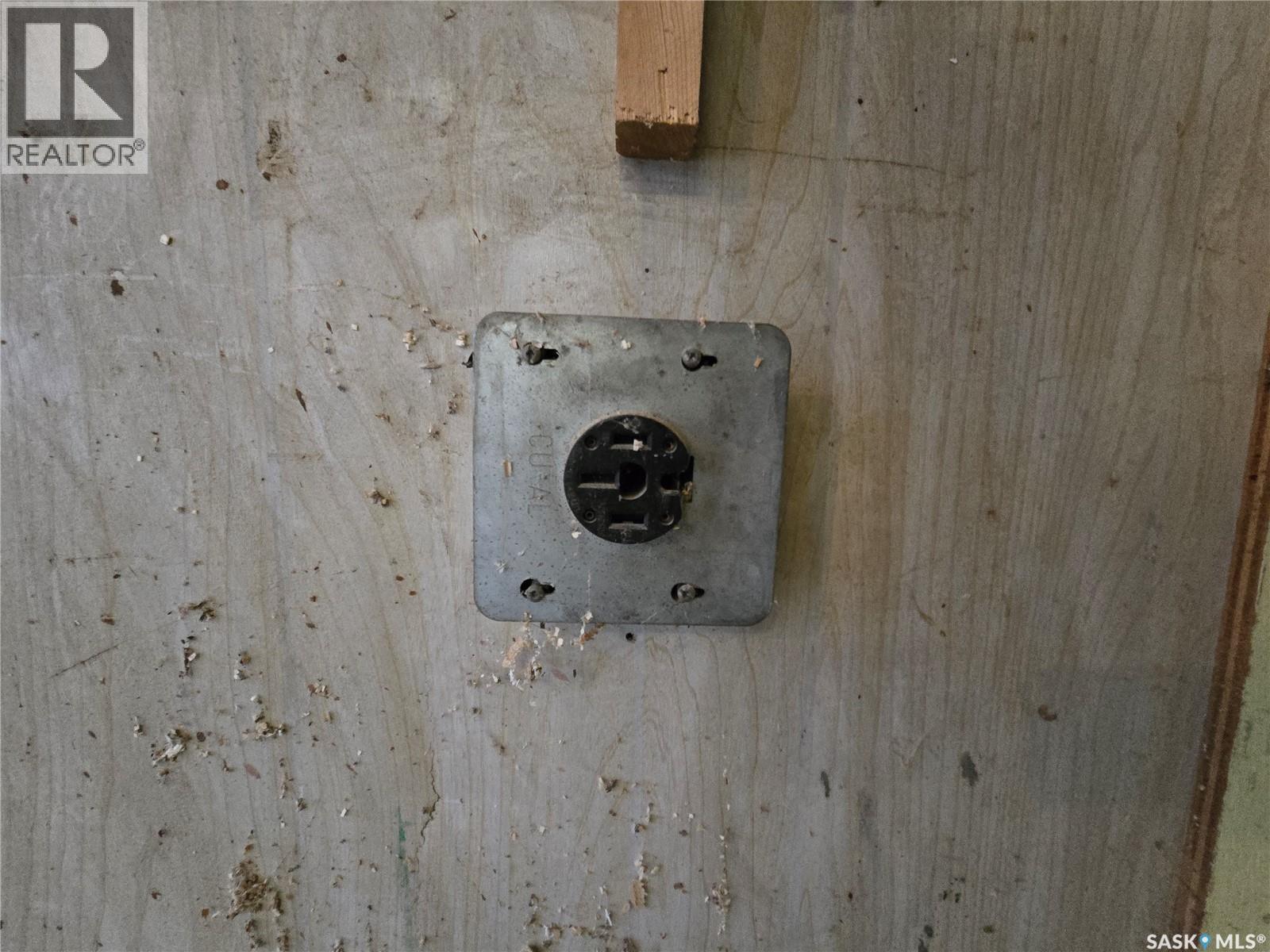 1310 G Avenue N, Saskatoon, Saskatchewan  S7L 2A7 - Photo 34 - SK024720