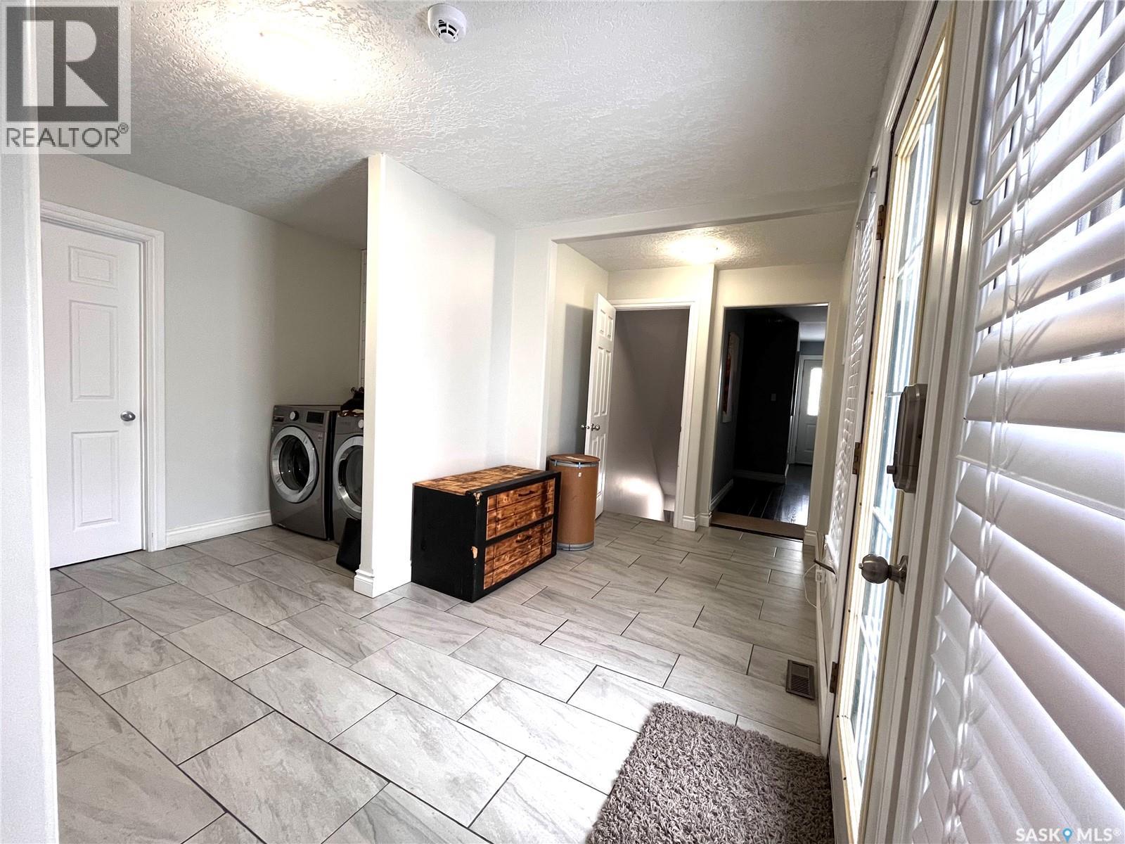 109 6th Street E, Nipawin, Saskatchewan  S0E 1E0 - Photo 11 - SK024590