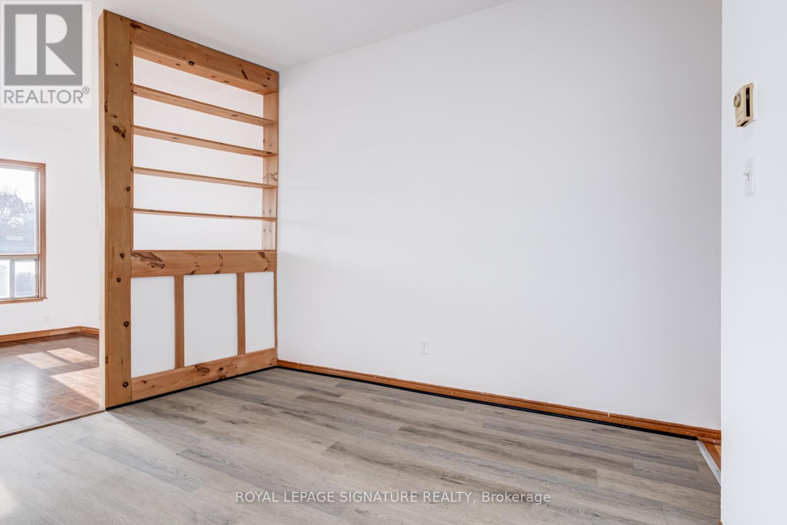 3 - 3038 Dundas Street W, Toronto, Ontario  M6P 1Z5 - Photo 8 - W12569574