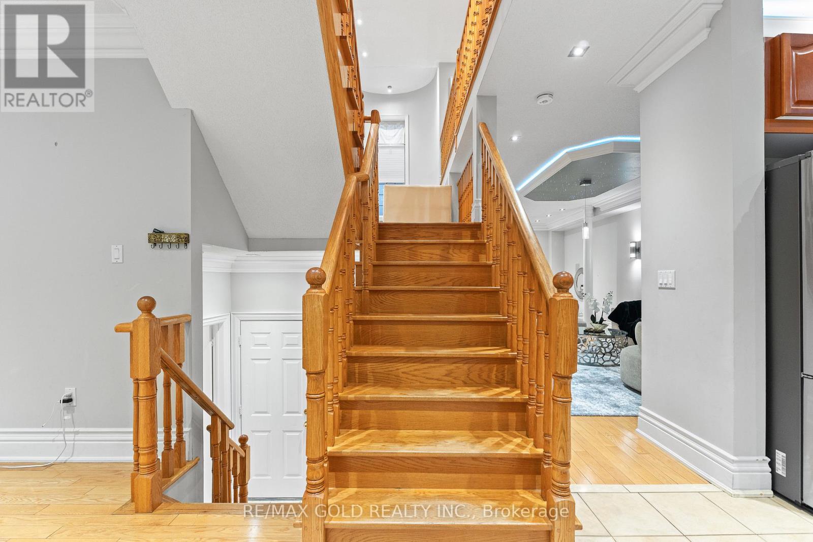 49 Sedgewick Circle, Brampton, Ontario  L7A 2P5 - Photo 21 - W12575586