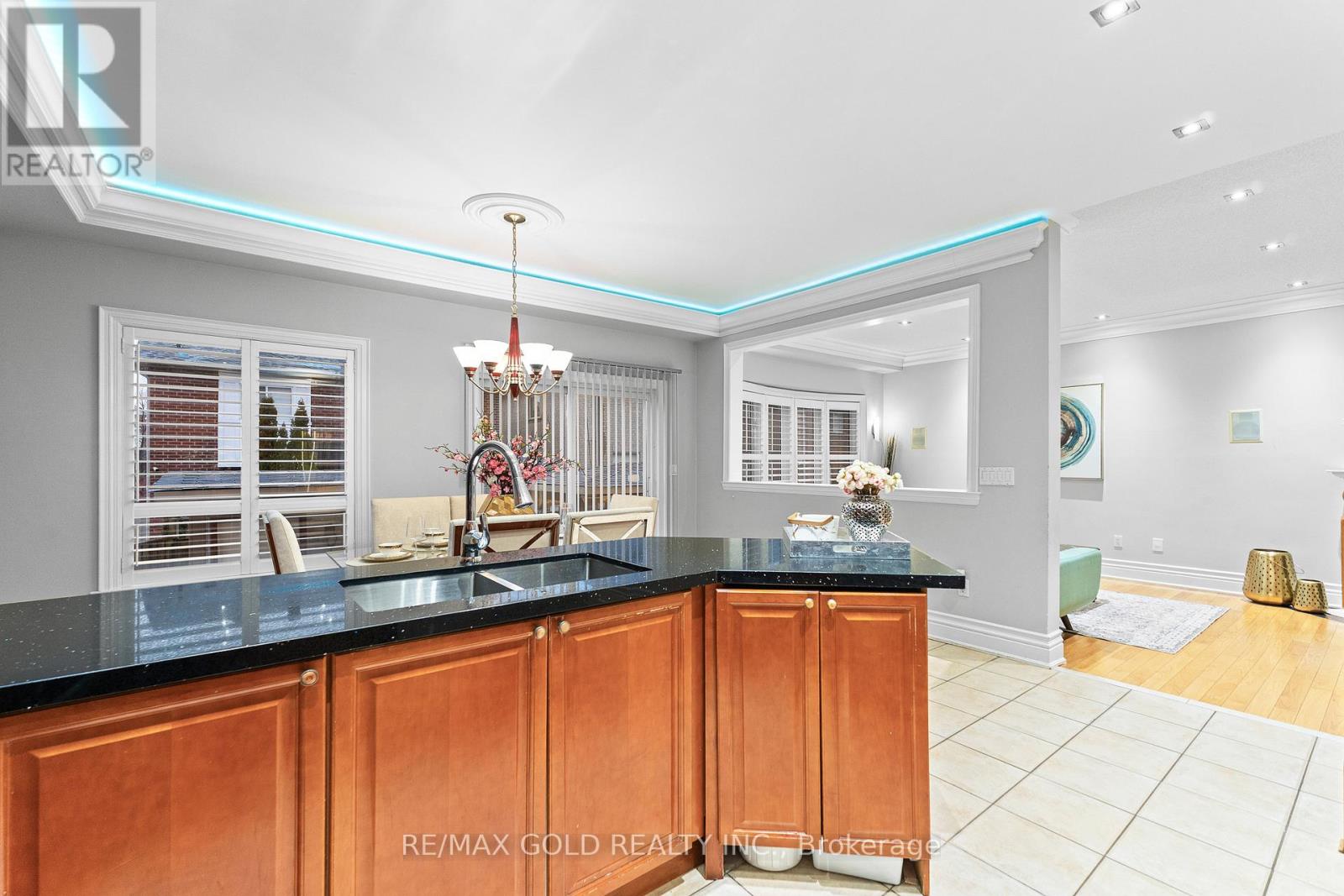 49 Sedgewick Circle, Brampton, Ontario  L7A 2P5 - Photo 16 - W12575586