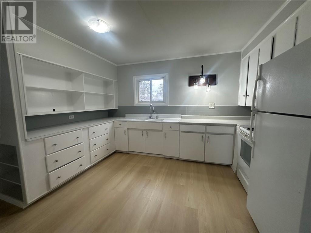 399 James Street, Espanola, Ontario  P5E 1K8 - Photo 3 - 2125760