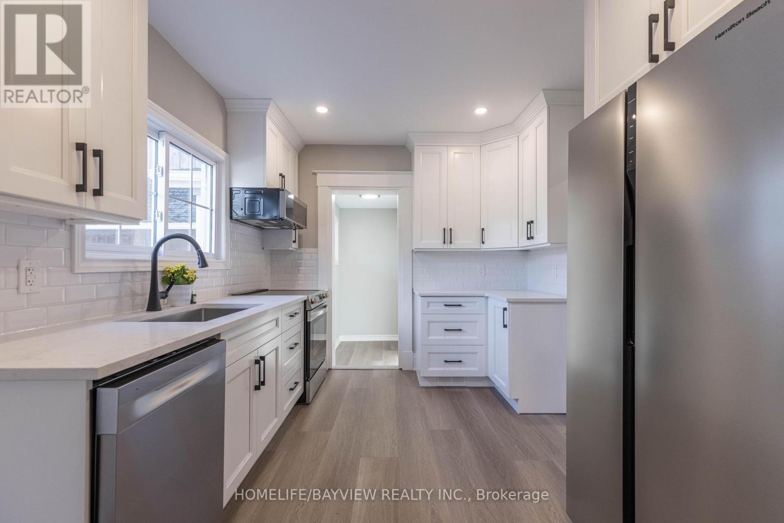 19 Main Street, St. Catharines, Ontario L2N 4T5 - Photo 14 - X12577638