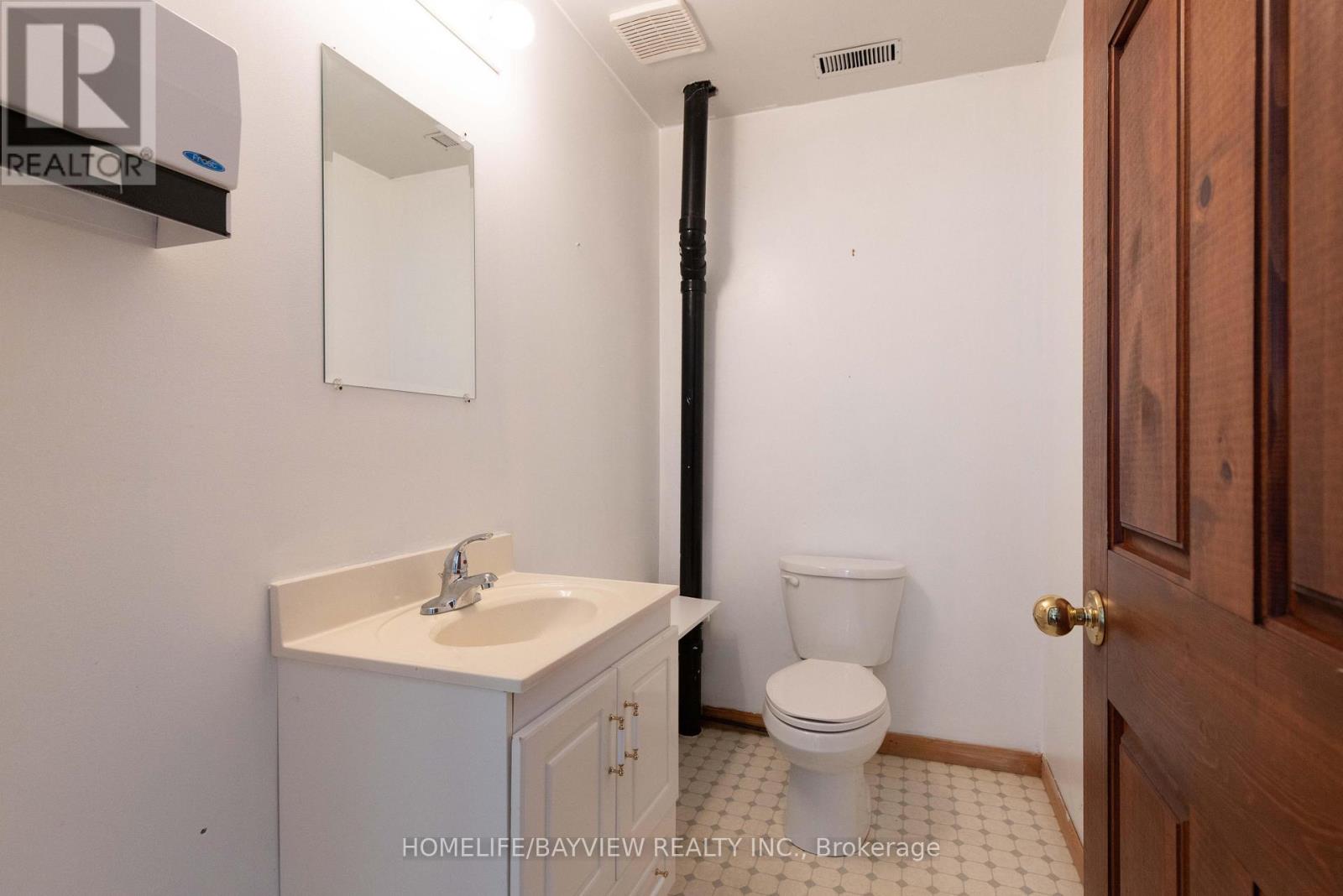 19 Main Street, St. Catharines, Ontario L2N 4T5 - Photo 31 - X12577638