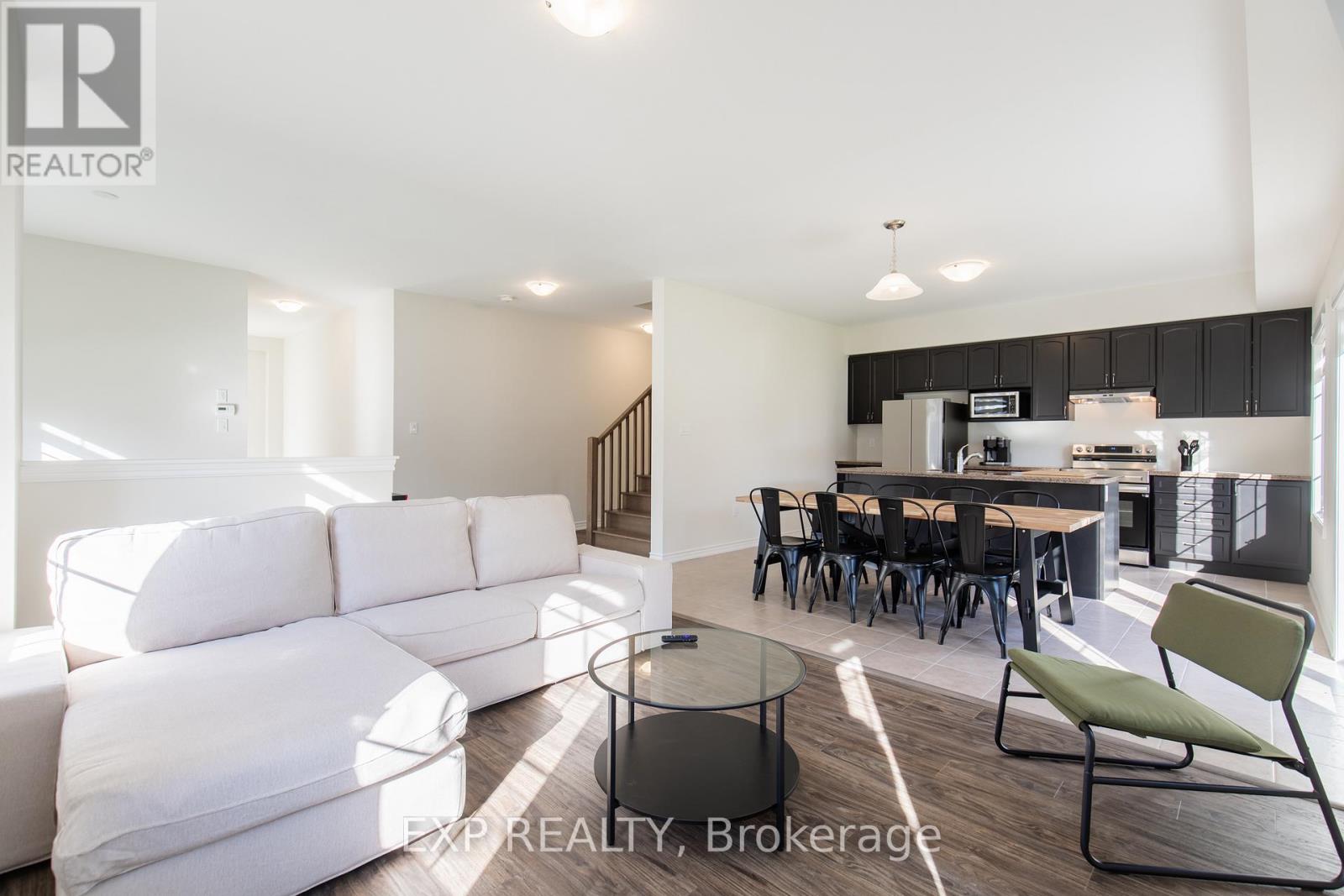 380 Beechwood Forest Lane, Gravenhurst, Ontario  P1P 0H8 - Photo 10 - X12577668