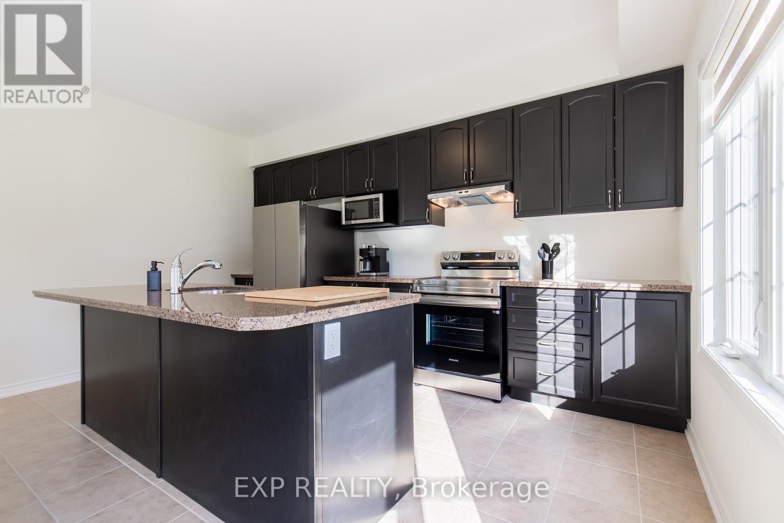 380 Beechwood Forest Lane, Gravenhurst, Ontario  P1P 0H8 - Photo 14 - X12577668