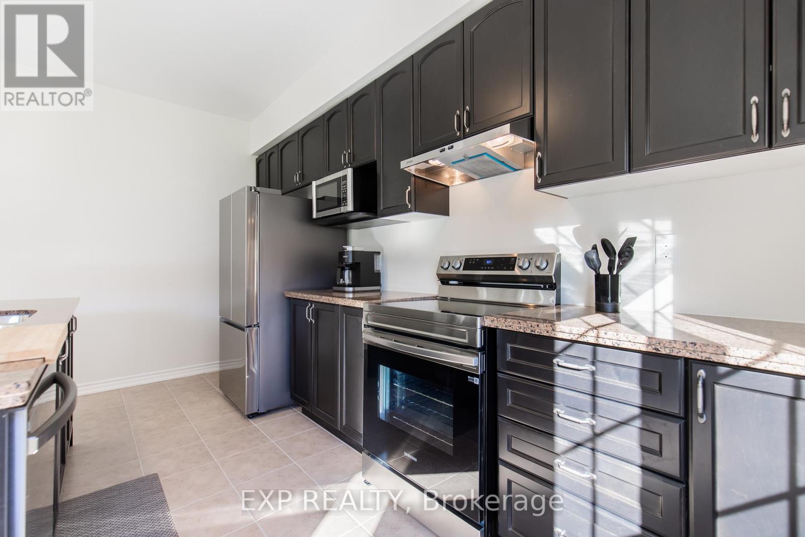 380 Beechwood Forest Lane, Gravenhurst, Ontario  P1P 0H8 - Photo 15 - X12577668