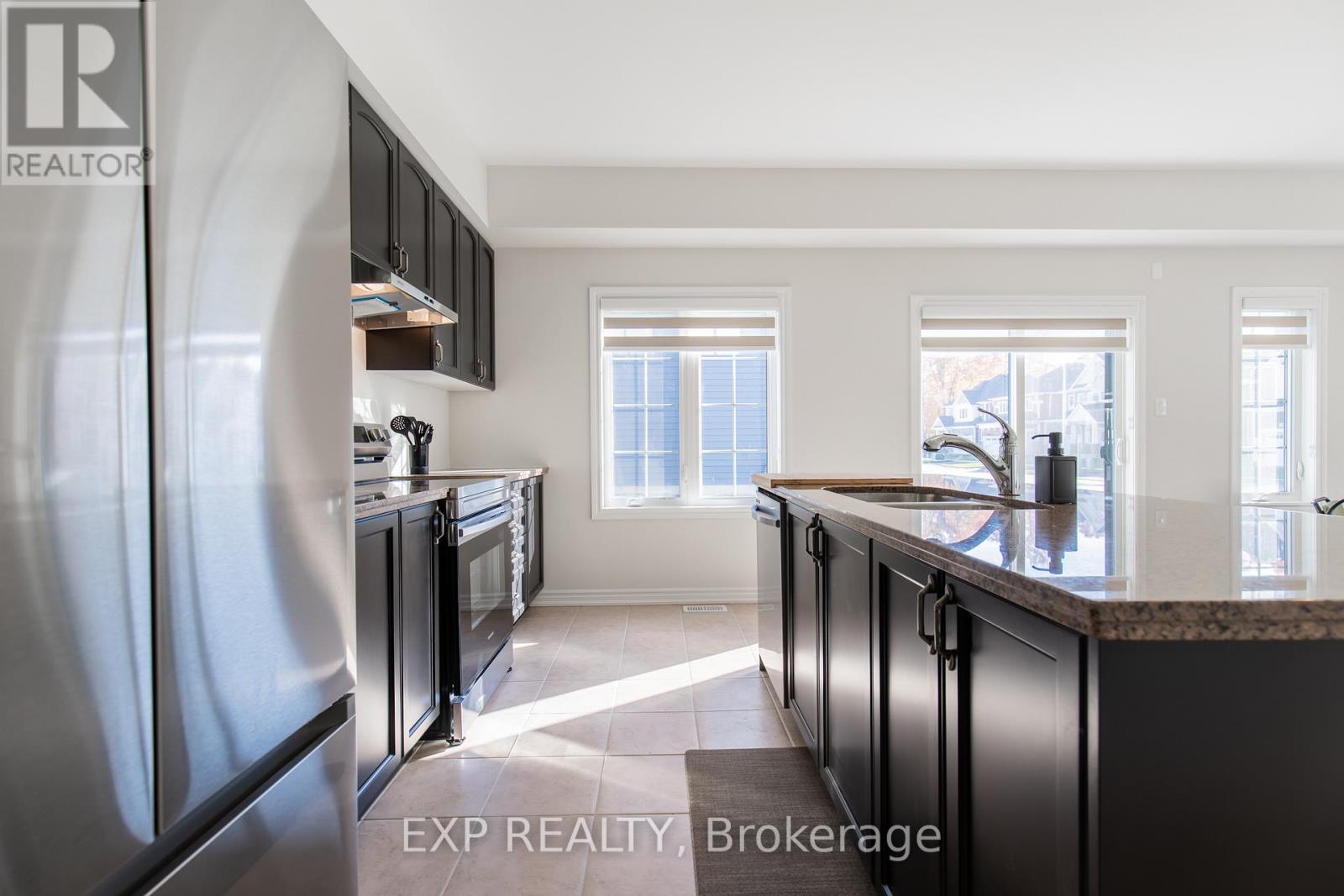 380 Beechwood Forest Lane, Gravenhurst, Ontario  P1P 0H8 - Photo 18 - X12577668