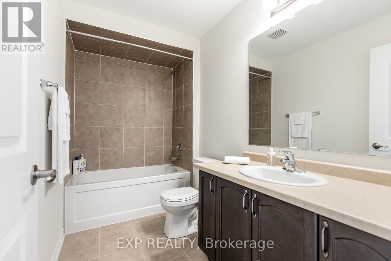 380 Beechwood Forest Lane, Gravenhurst, Ontario  P1P 0H8 - Photo 38 - X12577668