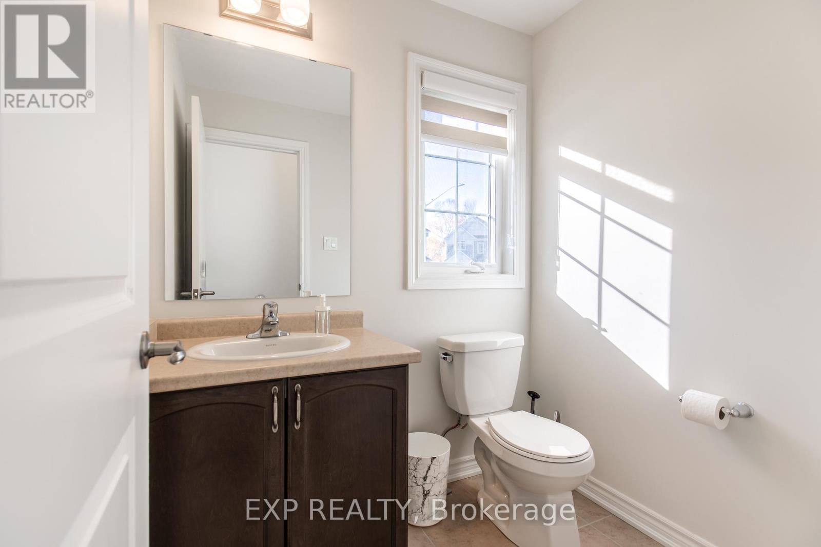 380 Beechwood Forest Lane, Gravenhurst, Ontario  P1P 0H8 - Photo 5 - X12577668