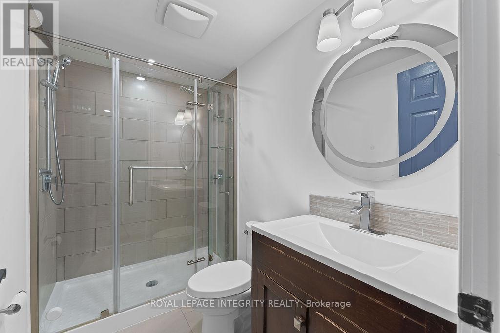 B - 1105 Falaise Road, Ottawa, Ontario  K2E 6R1 - Photo 15 - X12425772