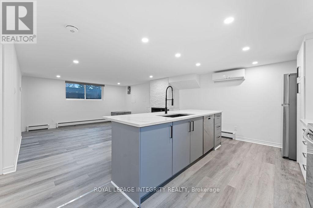 B - 1105 Falaise Road, Ottawa, Ontario  K2E 6R1 - Photo 14 - X12425772