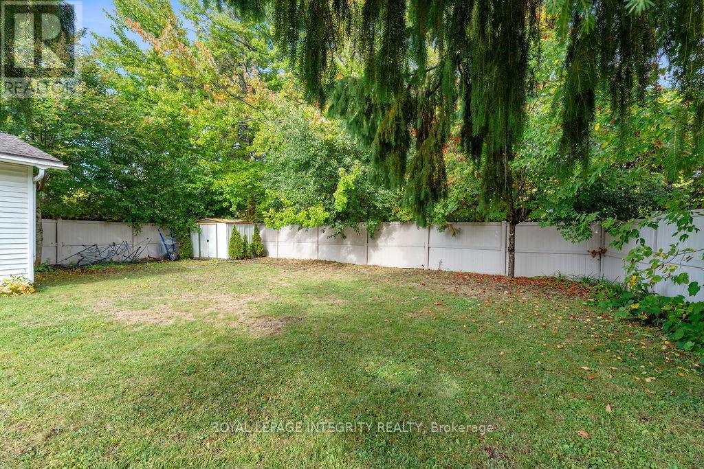 B - 1105 Falaise Road, Ottawa, Ontario  K2E 6R1 - Photo 31 - X12425772