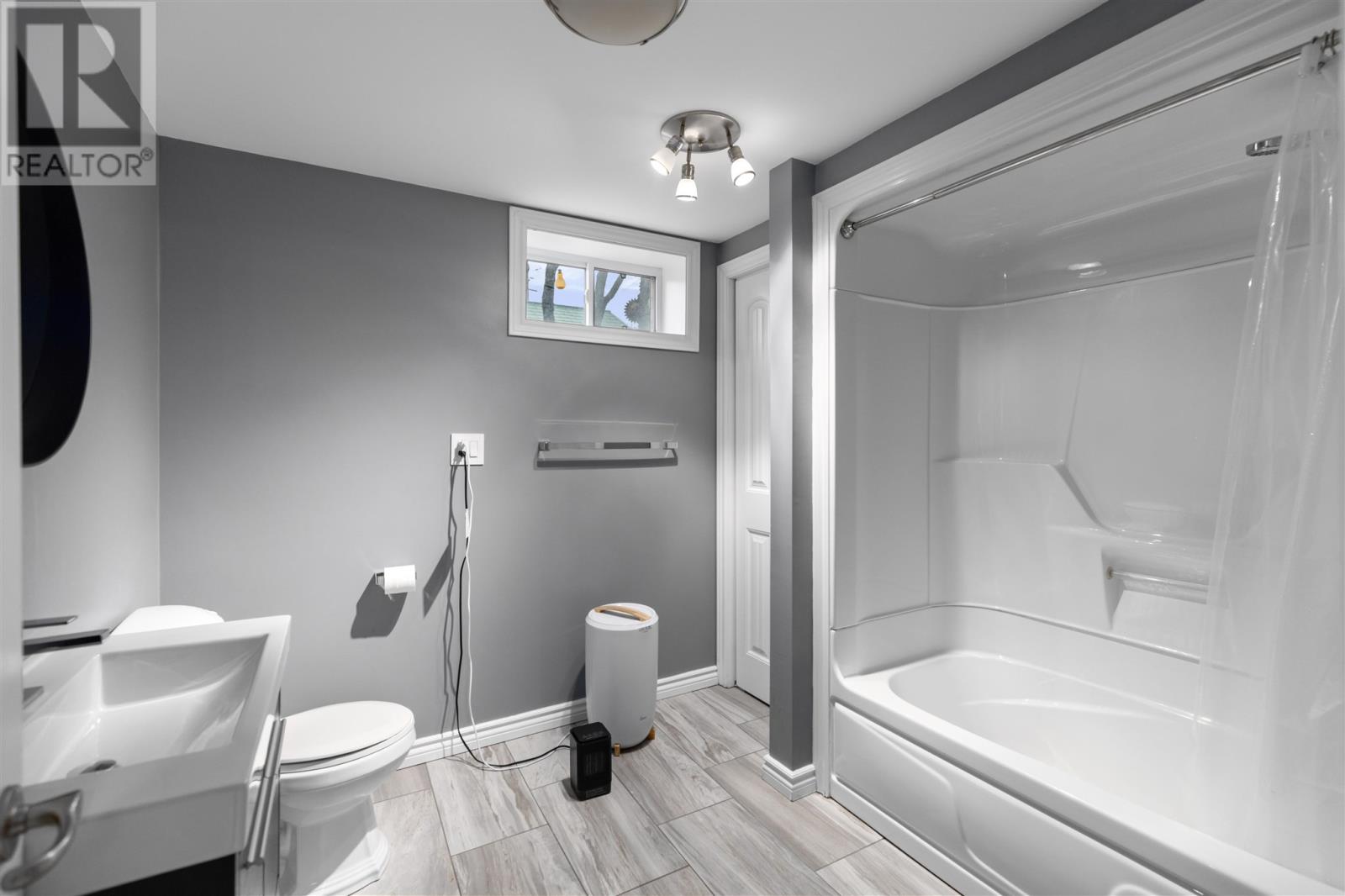 225 Hugill St, Sault Ste. Marie, Ontario  P6A 4G1 - Photo 27 - SM253352