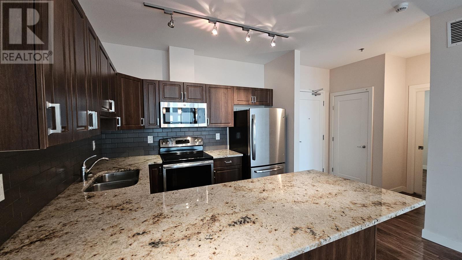 2303 2260 Sleeping Giant Pkwy, Thunder Bay, Ontario  P7A 0E7 - Photo 3 - TB252464