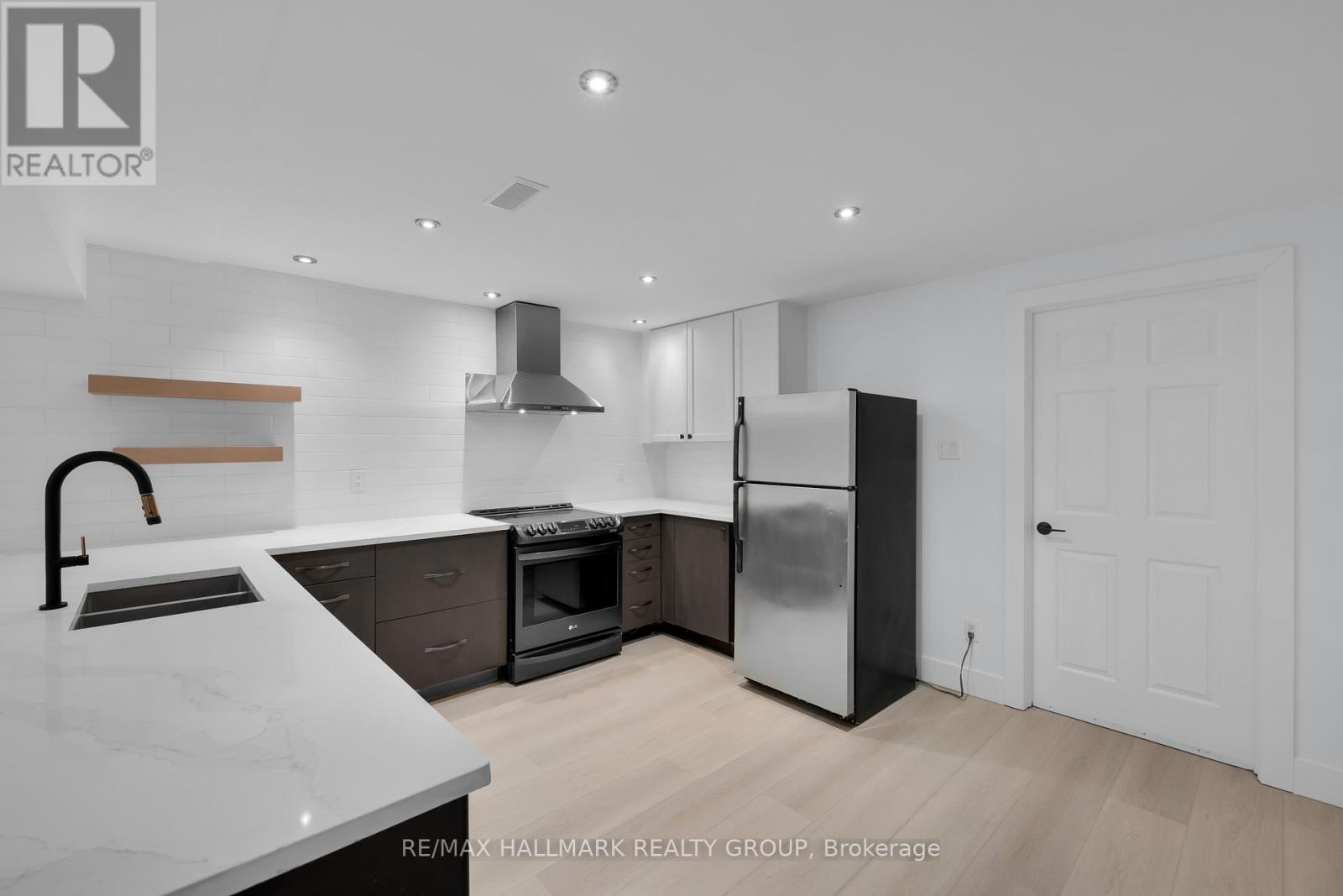 7 Bachman Terrace, Ottawa, Ontario  K2L 1W2 - Photo 38 - X12577744