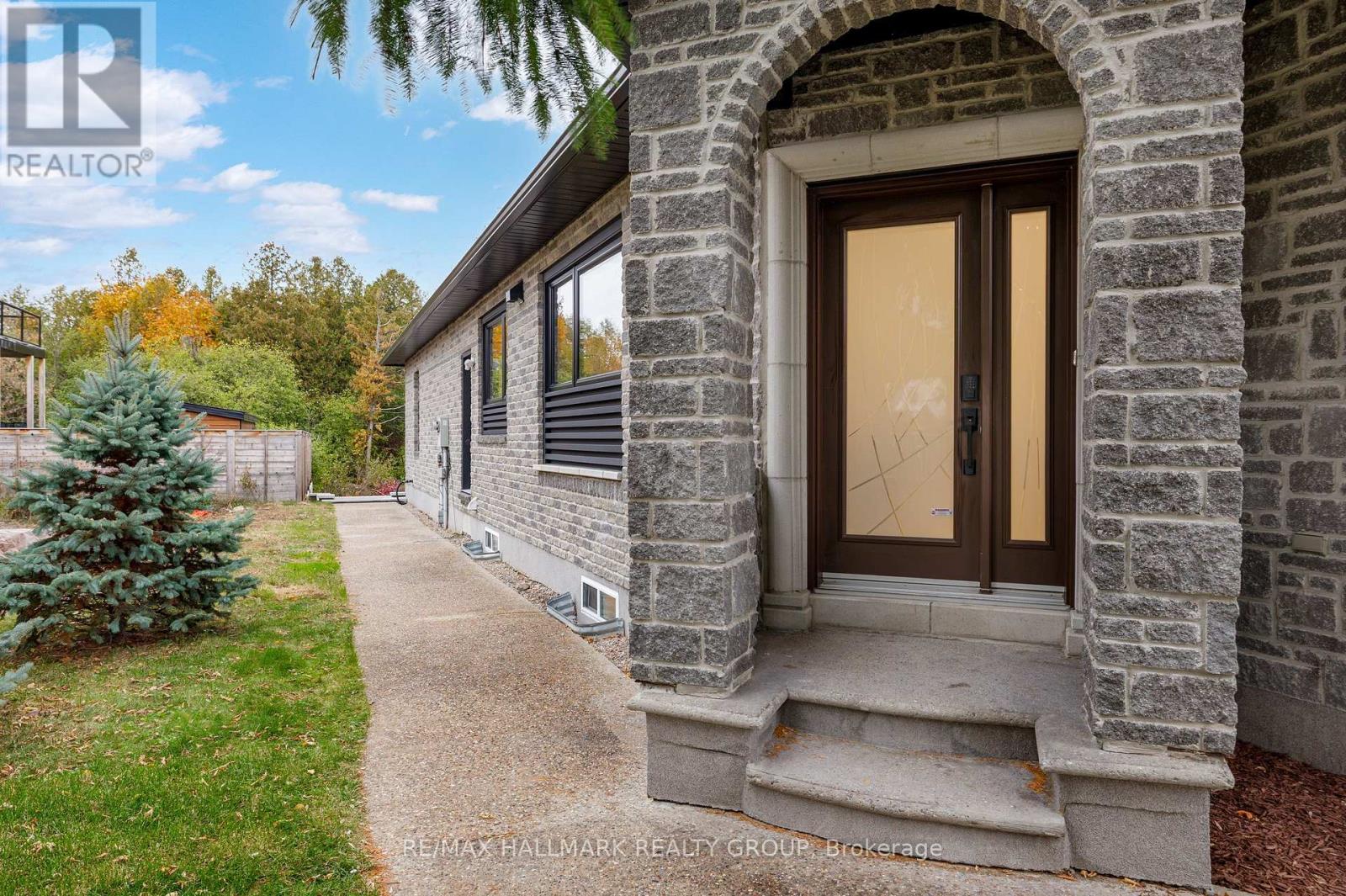 7 Bachman Terrace, Ottawa, Ontario  K2L 1W2 - Photo 45 - X12577744