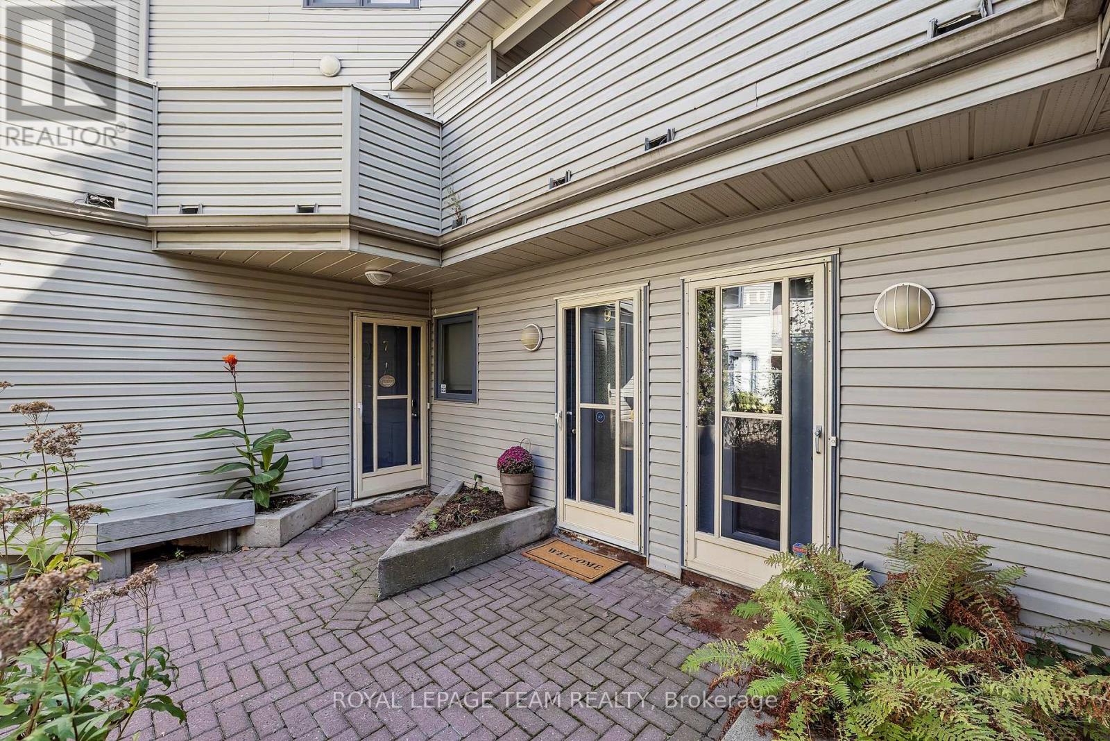 9 - 518 Lisgar Street, Ottawa, Ontario  K1R 5H5 - Photo 3 - X12577770