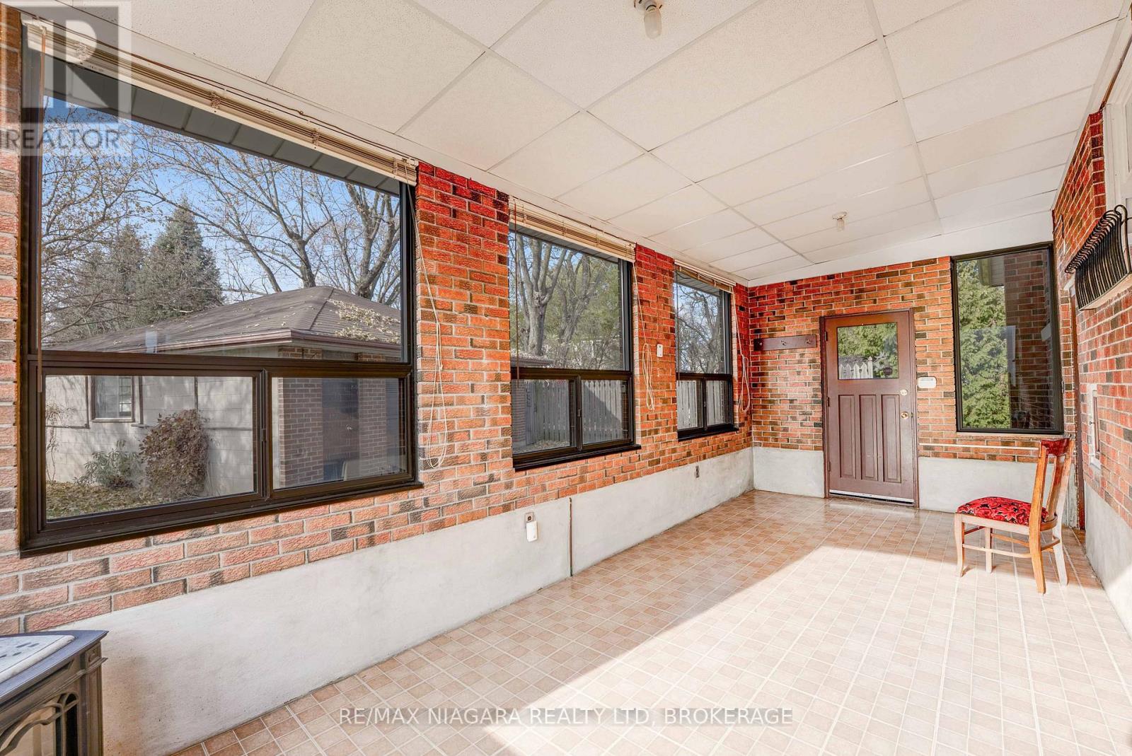 127 Louth Street, St. Catharines (Rykert/vansickle), Ontario  L2S 2T8 - Photo 24 - X12577714