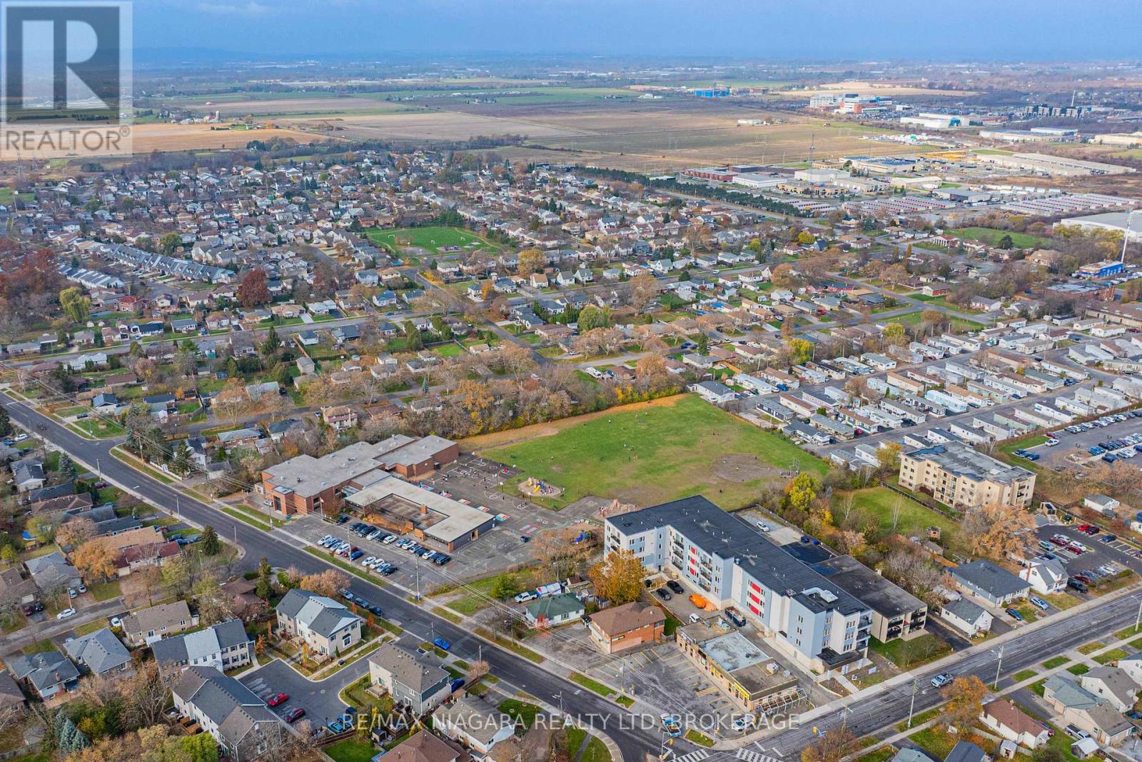 127 Louth Street, St. Catharines (Rykert/vansickle), Ontario  L2S 2T8 - Photo 44 - X12577714