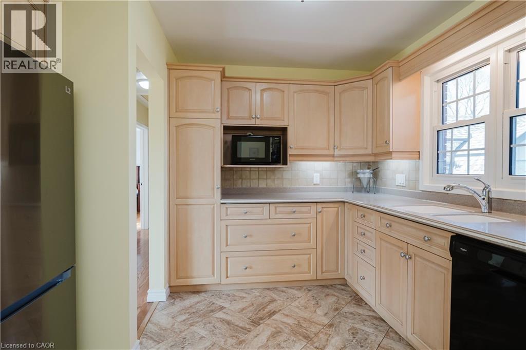 466 Hillview Crescent, New Hamburg, Ontario  N2A 1K8 - Photo 13 - 40789796