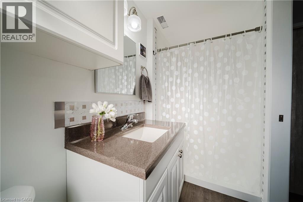 466 Hillview Crescent, New Hamburg, Ontario  N2A 1K8 - Photo 40 - 40789796