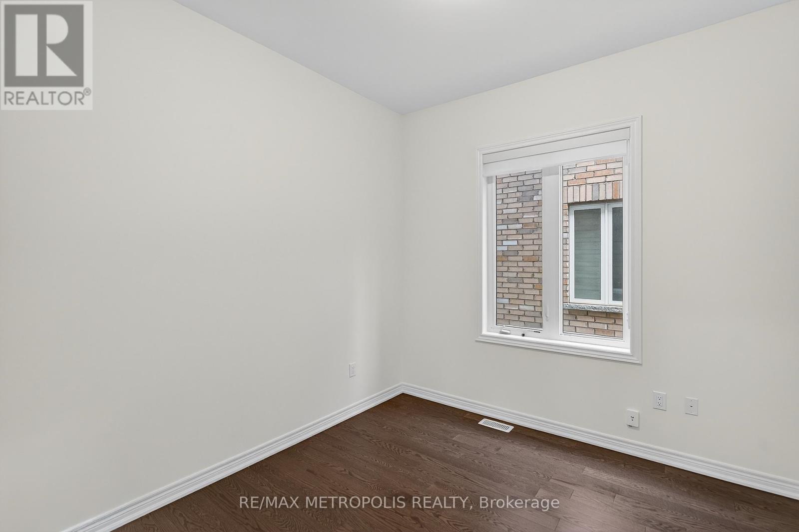 Upper - 31 Elverton Crescent, Brampton, Ontario  L7A 4Z4 - Photo 10 - W12471899