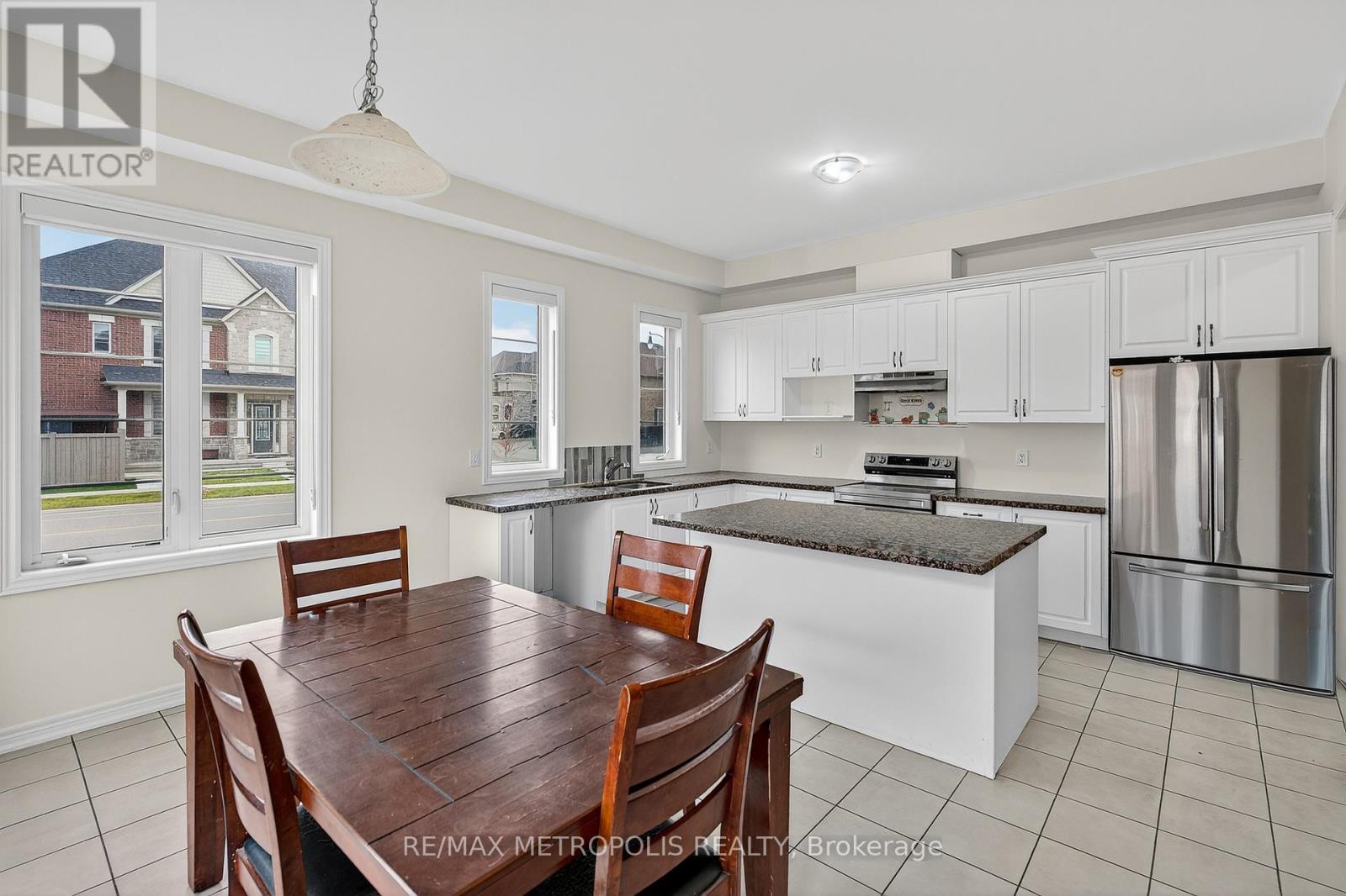 Upper - 31 Elverton Crescent, Brampton, Ontario  L7A 4Z4 - Photo 12 - W12471899