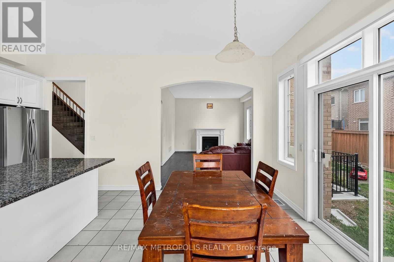 Upper - 31 Elverton Crescent, Brampton, Ontario  L7A 4Z4 - Photo 13 - W12471899