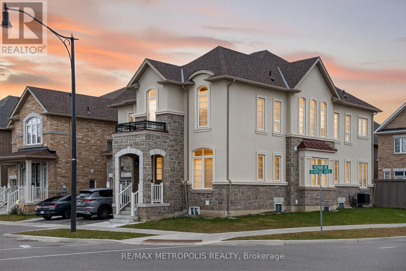 Upper - 31 Elverton Crescent, Brampton, Ontario  L7A 4Z4 - Photo 2 - W12471899